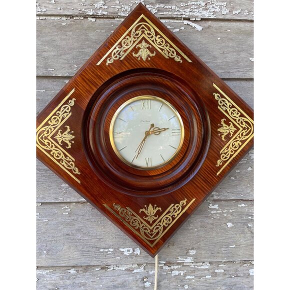 Vintage MCM Wood Gold United Clock Corp. Electric Wall Clock Convex Glass - Picture 10 of 14